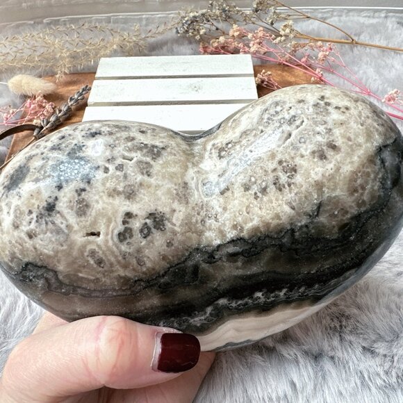 Gorgeous Large Onyx Heart 1.13kg - Picture 4 of 5